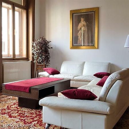 Luxury Apartment In The Heart Of וואראז'דין מראה חיצוני תמונה