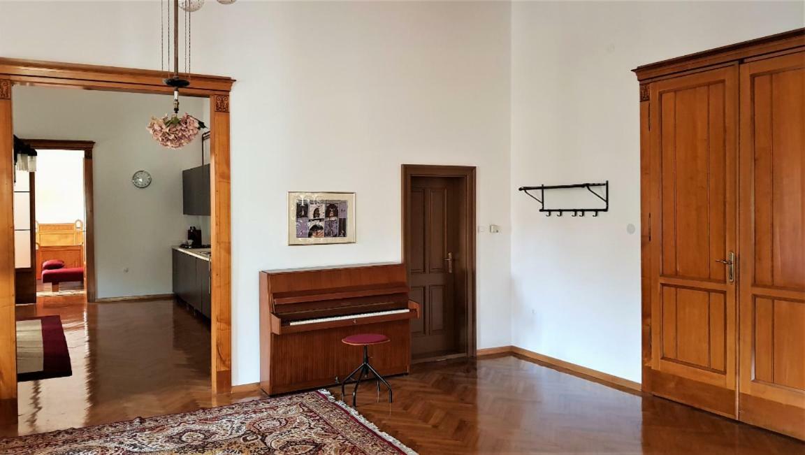 Luxury Apartment In The Heart Of וואראז'דין מראה חיצוני תמונה